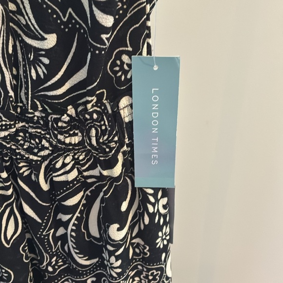 NWT Dress HAWAIIAN PAISLEY Crepe Split Ruffle Neck Maxi Dress Black Sleeveless - Picture 5 of 15